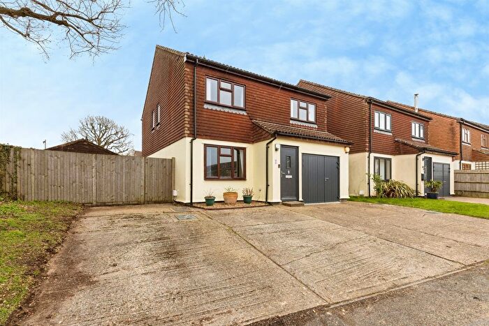 4 Bedroom Detached House For Sale In Chestnut Close, Burgess Hill, RH15