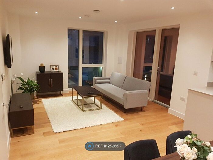 2 Bedroom Flat To Rent In Rennie Street, London, SE10