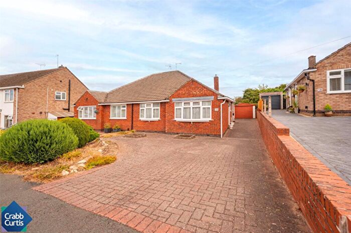 2 Bedroom Bungalow For Sale In Harrow Road, Whitnash, CV31