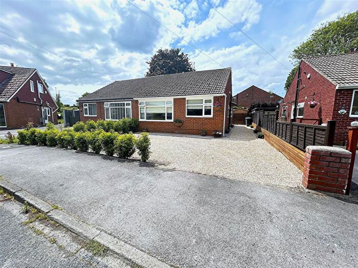 2 Bedroom Semi-Detached Bungalow For Sale In Orchard Drive, Hambleton, Selby, YO8