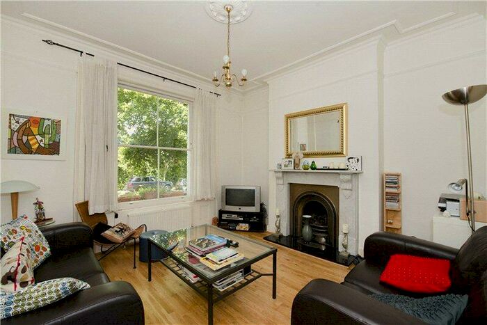 2 Bedroom Flat To Rent In Morton Road, Canonbury, N1
