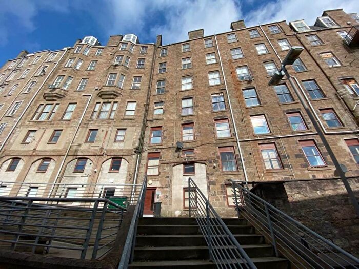 4 Bedroom Flat To Rent In Flat, Seabraes Lane, DD1