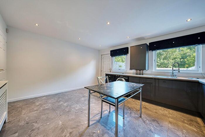 3 Bedroom Terraced House For Sale In Shiskine Drive, Maryhill, Glasgow, G20