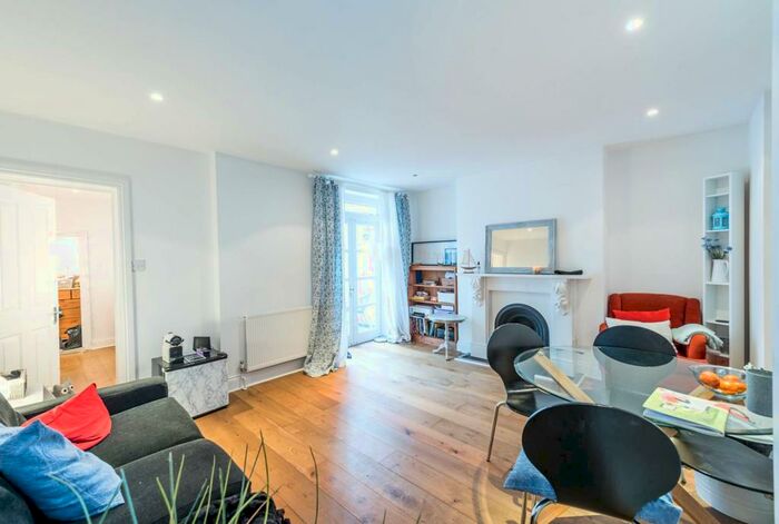 2 Bedroom Flat To Rent In Edith Grove, Chelsea, London, SW10