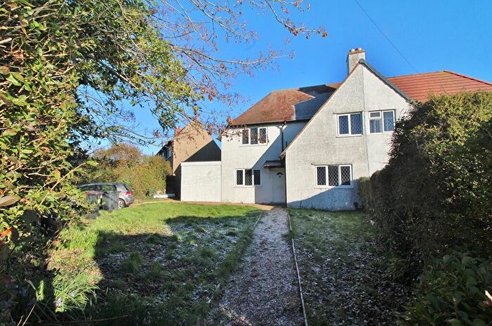 3 Bedroom Semi Detached House For Sale In Park Way, Havant, PO9