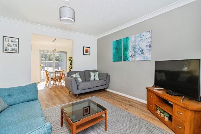 3 Bedroom Detached House For Sale In Green Park Road, Paignton, TQ3