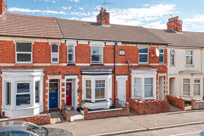 3 Bedroom Terraced House For Sale In Avondale Road, Kettering, NN16