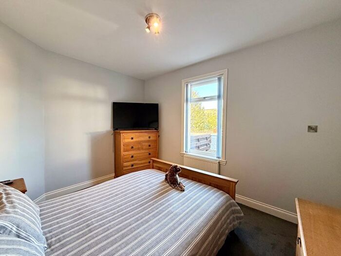 2 Bedroom Cottage For Sale In Broomknowe, Dalmellington, KA6