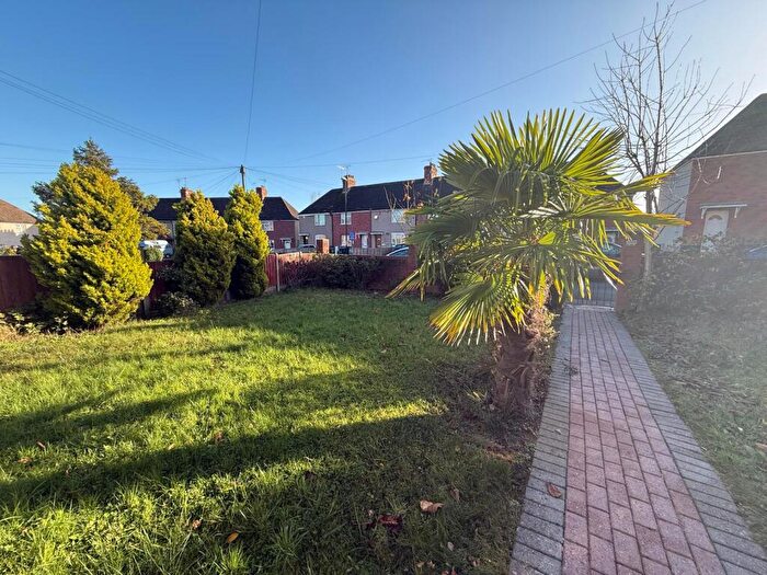 2 Bedroom Town House To Rent In Little Field, Little Heath, Coventry, CV2