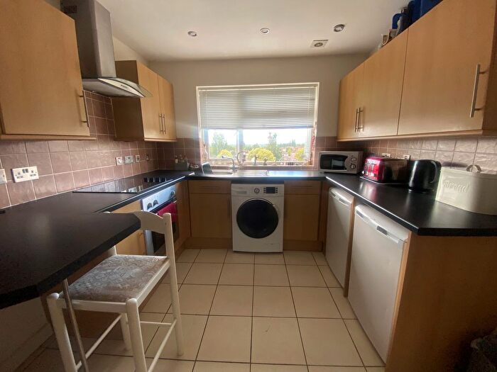 2 Bedroom Flat To Rent In Hawthorn Road, Birmingham, B44