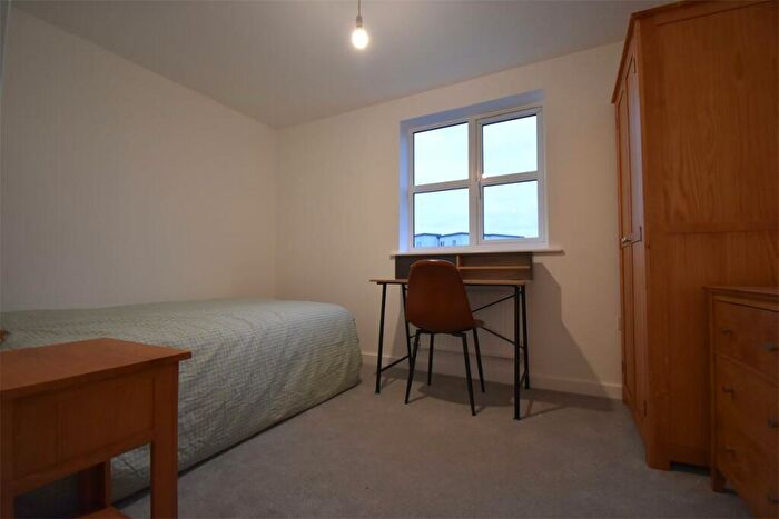 2 Bedroom Flat To Rent In / Academic Year Luxury Student Property — Ideal For A Couple Or Phd Students Selly Oak, B29