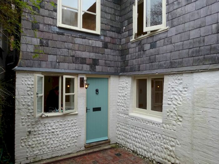 3 Bedroom Detached House To Rent In Morris Road, Lewes, BN7