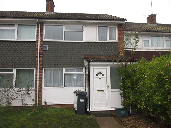 3 Bedroom Terraced House To Rent In Channel Close, Heston, TW5