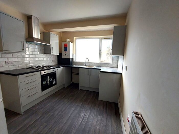 2 Bedroom Property To Rent In Abbey Road, Ilford, IG2