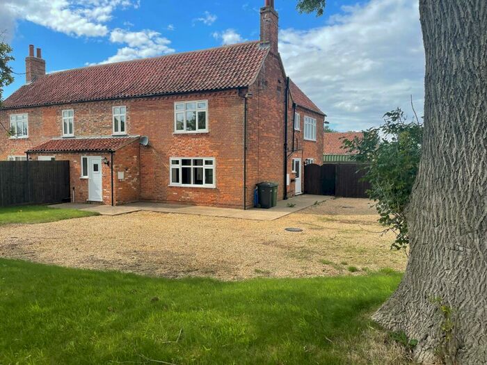 3 Bedroom House To Rent In Ongar Hill, PE34