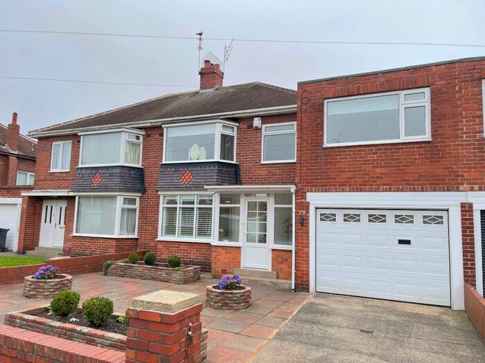 4 Bedroom Semi-Detached House To Rent In West Dene Drive, North Shields., NE30