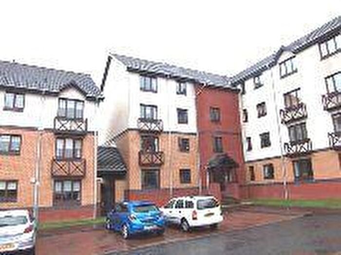 2 Bedroom Flat To Rent In Spoolers Road, Paisley, PA1