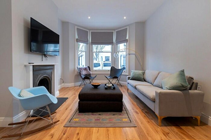 5 Bedroom House To Rent In Mysore Road, Clapham Junction, SW11