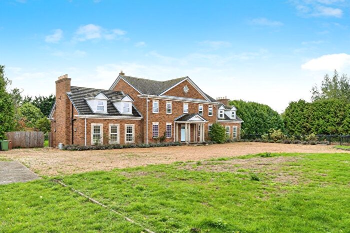 7 Bedroom Detached House For Sale In Manea Road, Wimblington, March, PE15