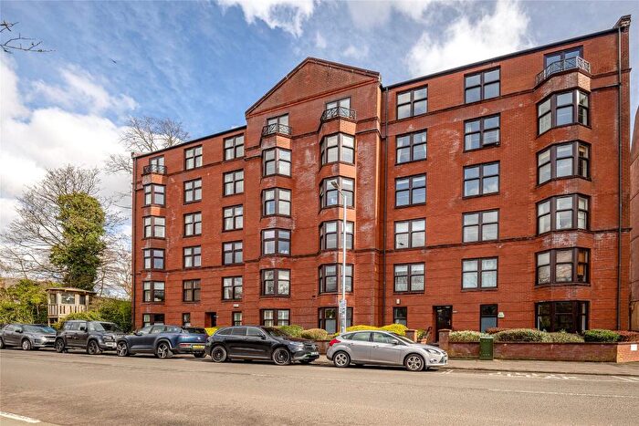 2 Bedroom Apartment For Sale In Garrioch Road, North Kelvinside, Glasgow, G20