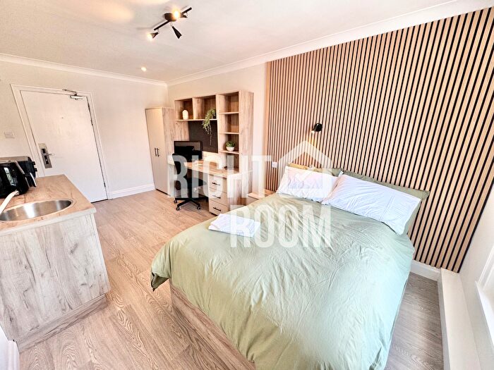 Studio To Rent In Studio Flat, Northam Road, Southampton, SO14