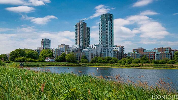 2 Bedroom Flat For Sale In Goodchild Road, London, N4