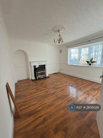 4 Bedroom Terraced House To Rent In Elsinge Road, London, EN1
