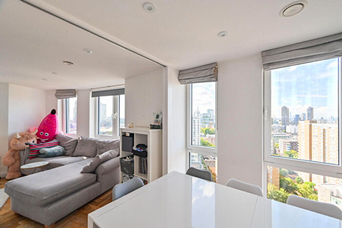 2 Bedroom Flat For Sale In City Road, Old Street, London, EC1V