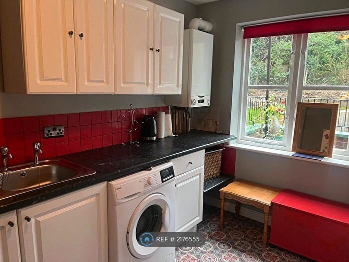 1 Bedroom Flat To Rent In Kirkdale, London, SE26