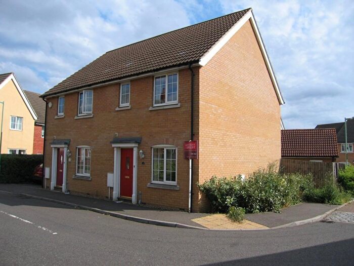 3 Bedroom Semi Detached House For Sale In Avocet Gardens, Stowmarket, IP14