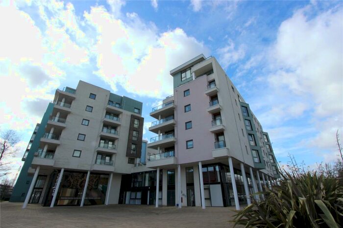 2 Bedroom Apartment To Rent In Cobalt Quarter, Maritime Walk, Southampton, Hampshire, SO14