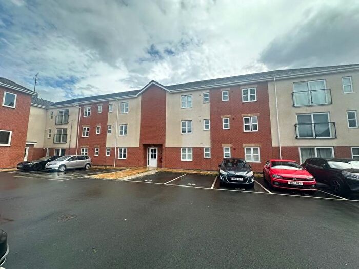 2 Bedroom Flat To Rent In Magdalene Drive, Mickleover, Derby, DE3