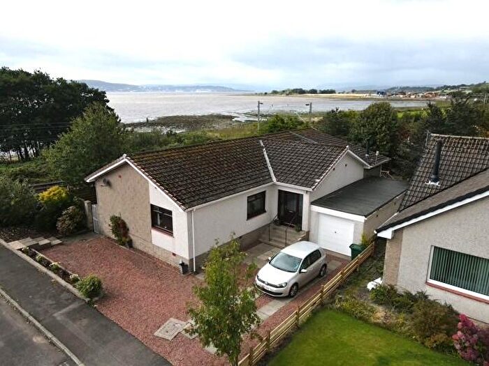 4 Bedroom Detached Bungalow For Sale In Bainfield Road, Cardross, G82