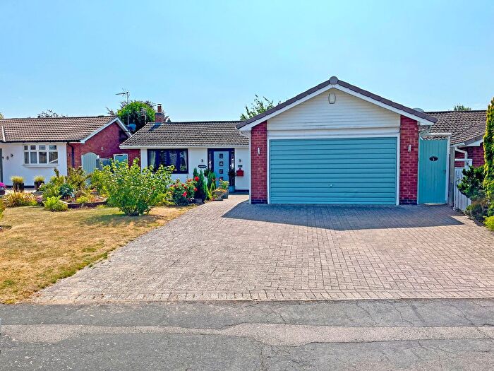 2 Bedroom Bungalow For Sale In Homestead Close, Leicester, LE7