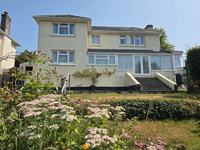 4 Bedroom Detached House For Sale In Dunheved Road, Launceston, PL15