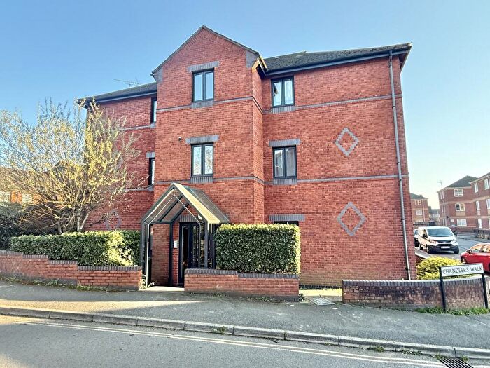 2 Bedroom Apartment For Sale In Chandlers Walk, Exeter, EX2