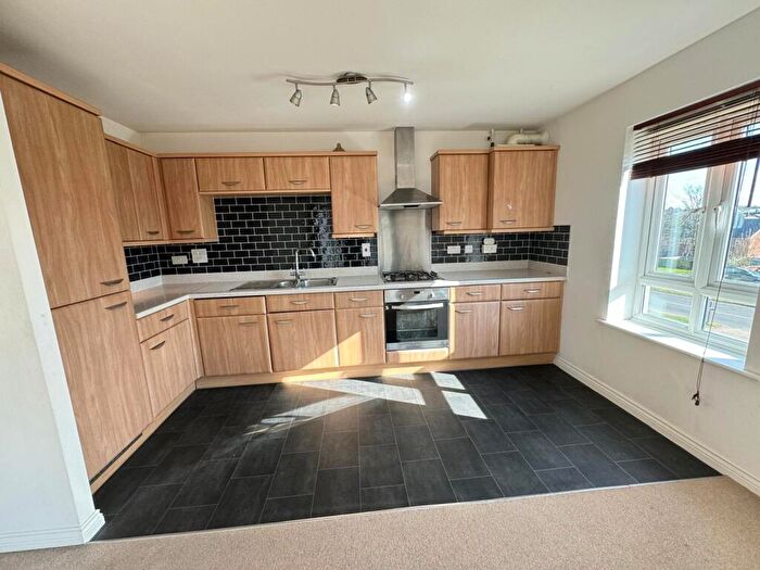 2 Bedroom Flat To Rent In Sinclair Drive, Basingstoke, RG21