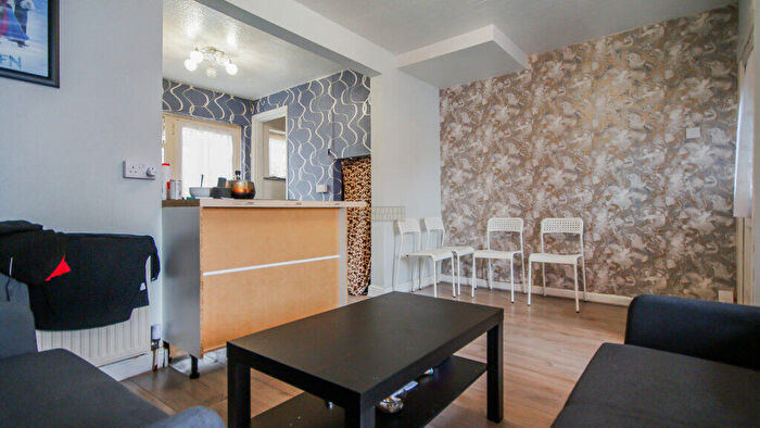 2 Bedroom Terraced House To Rent In Lockwood Road, Northfield, Birmingham, B31