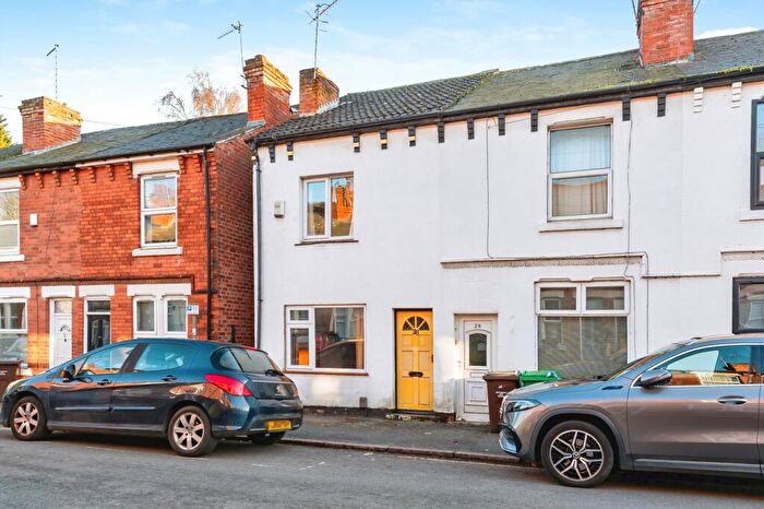 2 Bedroom End Of Terrace House For Sale In Warwick Street, Nottingham, Nottinghamshire, NG7