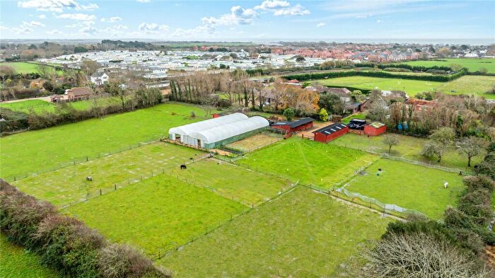 3 Bedroom Equestrian Facility For Sale In Clayton Lane, Bracklesham Bay, PO20