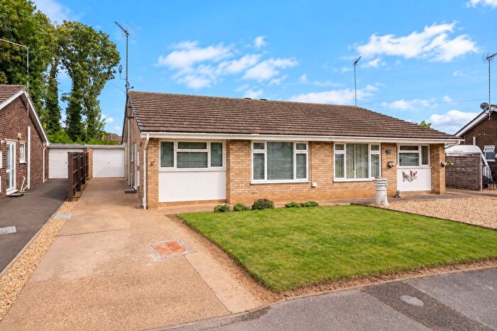 2 Bedroom Bungalow For Sale In Oak Crescent, Boston, PE21