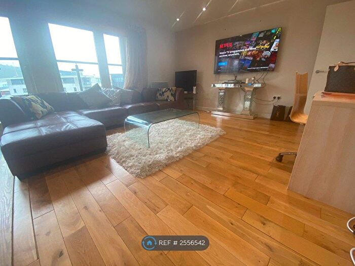 2 Bedroom Flat To Rent In Princess Way, Swansea, SA1