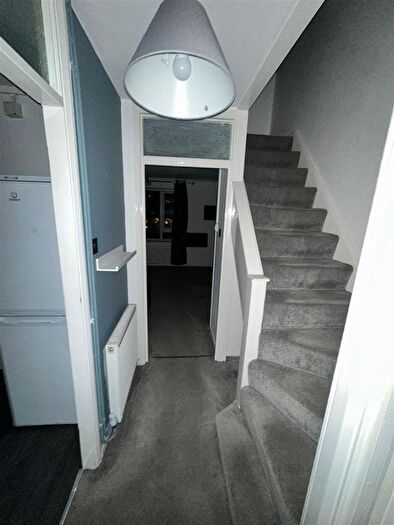 2 Bedroom Flat To Rent In Sark House, London, N1