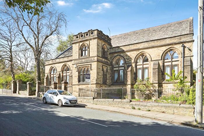 4 Bedroom House For Sale In Radcliffe Lane, Pudsey, LS28