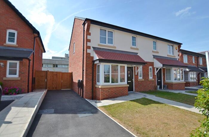 3 Bedroom Semi-Detached House To Rent In Severn Way, Holmes Chapel, CW4