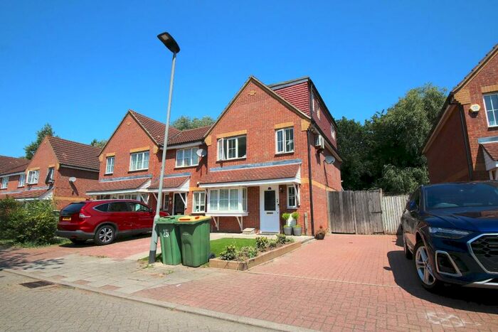 4 Bedroom House To Rent In Vulcan Close, London, E6