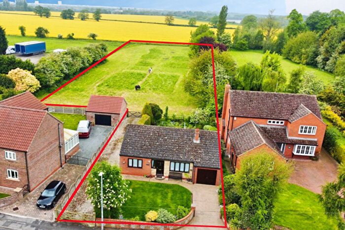 2 Bedroom Detached Bungalow For Sale In High Street, Hook, Goole, East Riding Of Yorkshire, DN14