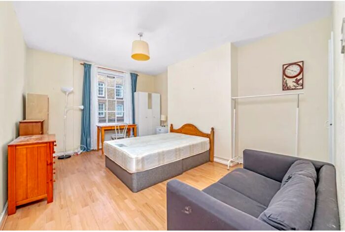 1 Bedroom Flat To Rent In Portpool Lane, London, EC1N