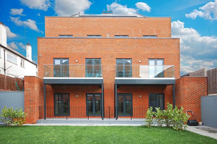 2 Bedroom Flat To Rent In Nicoll Road, Arista Court, NW10