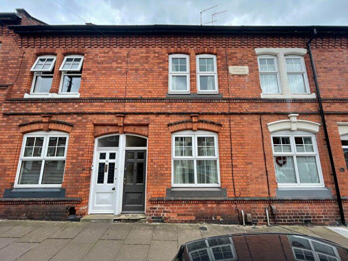 3 Bedroom Terraced House To Rent In Montague Road, Leicester, LE2